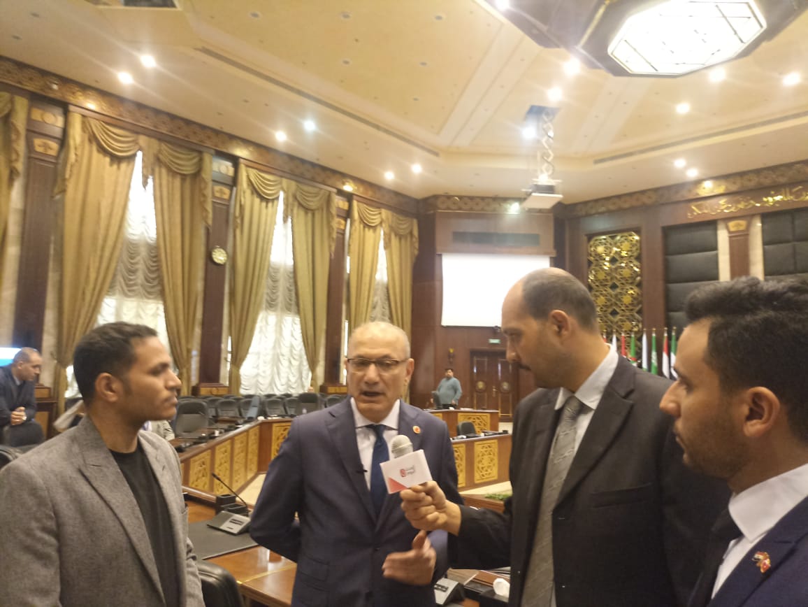 مترجم فوري هندي عربي
